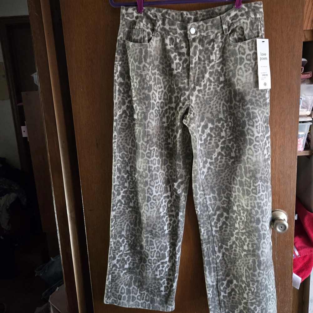 Trendy Leopard Print Wide-leg Pants in Black, Brown and Tan